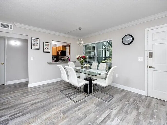 Building Photo - 360 N Bayshore Blvd