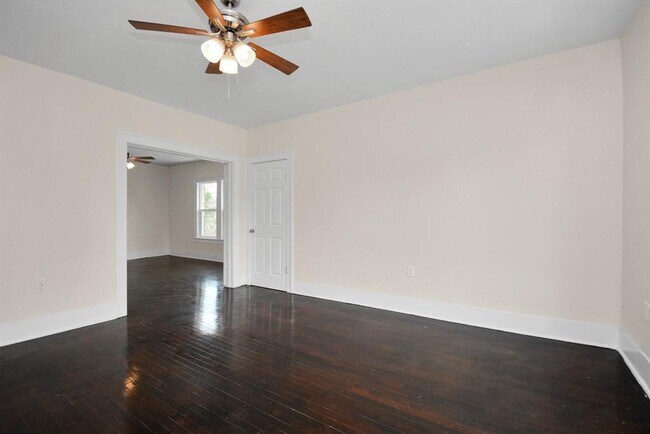 Building Photo - 2622 Rosedale St