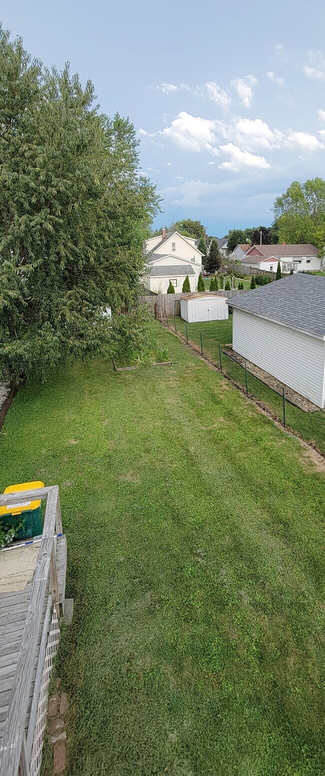 Building Photo - 447 Locust St. Unit 2