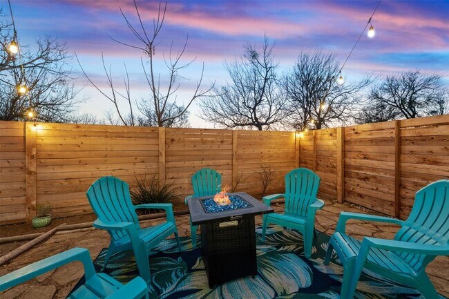 Building Photo - 514 Wincliff Dr