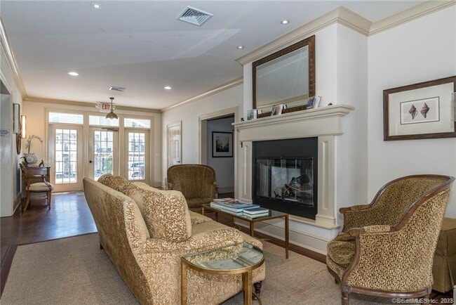 Building Photo - 85 Camp Ave