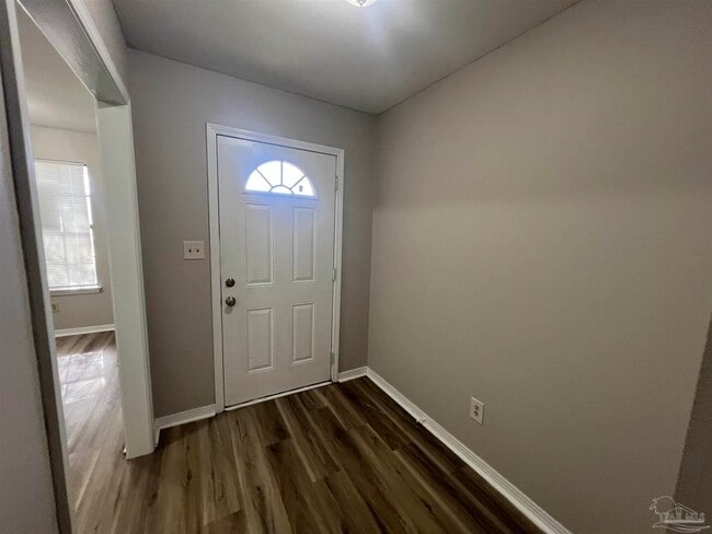 Building Photo - 1350 Fairchild St