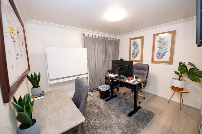 Building Photo - Amazing La Jolla North PB home with panoramic views of the ocean, bay and downtown