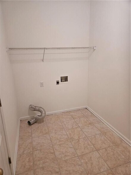 Building Photo - 1568 Ridge Point Dr NW