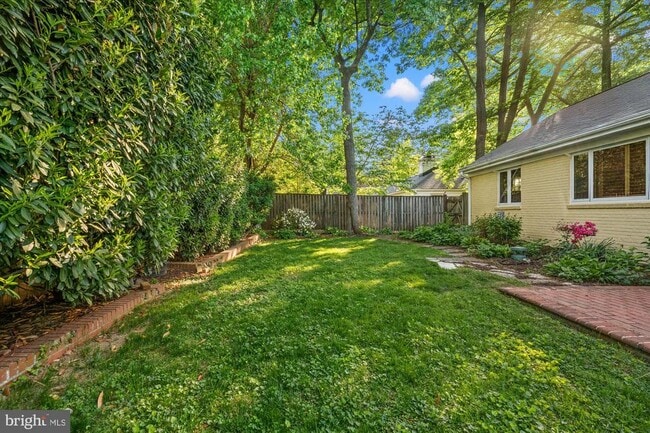 Building Photo - 500 Monticello Blvd