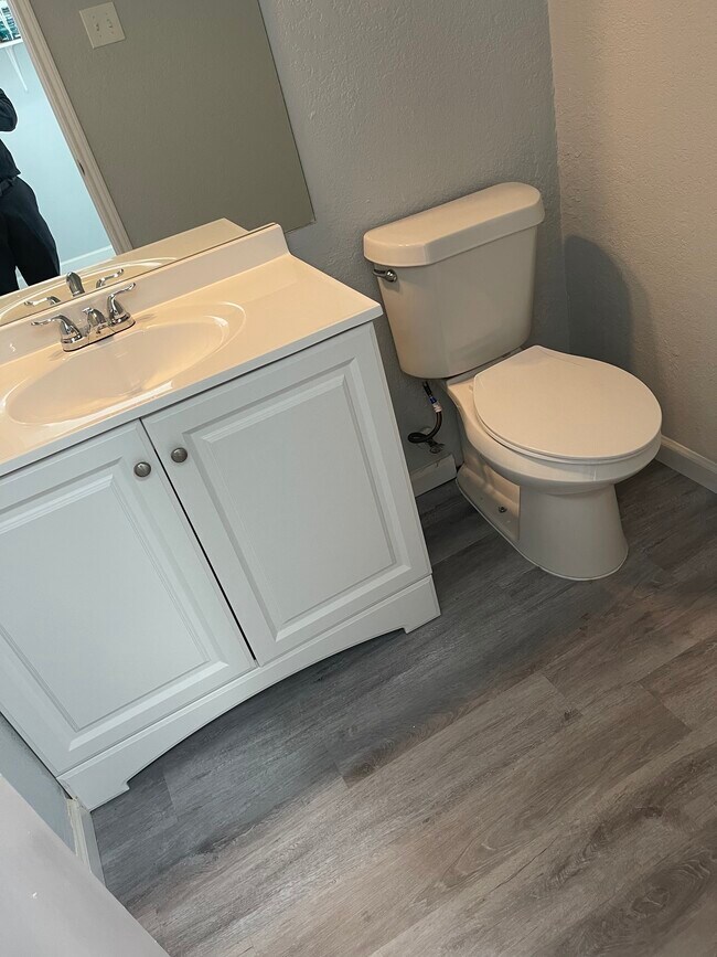 Building Photo - 2332 Sherry St