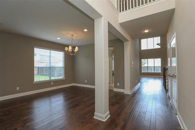 Building Photo - 9603 Red Rugosa Dr