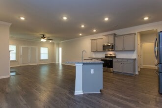 Building Photo - 28346 Saddle Spgs Dr NW