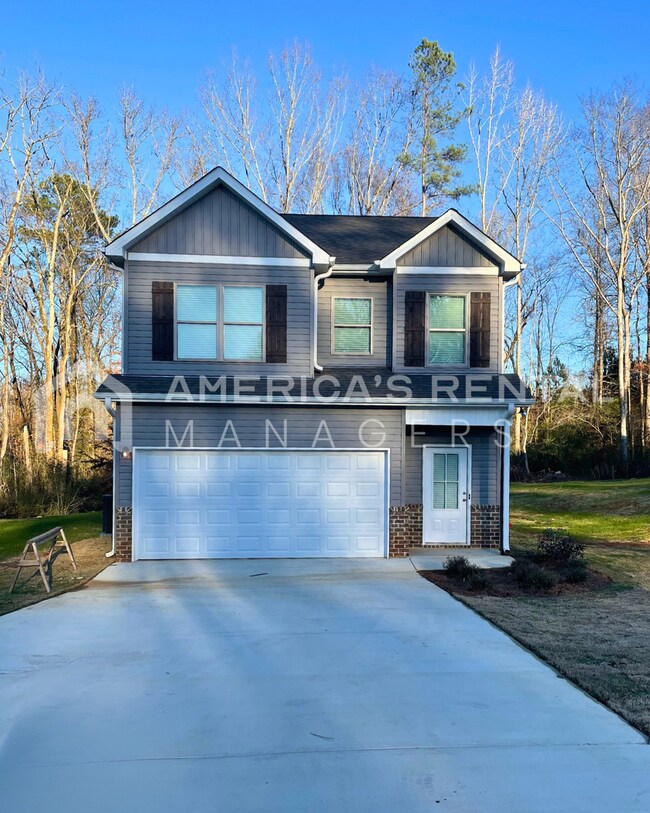 Building Photo - Home for Rent in Weaver, AL!!! Available to View Now!!! Sign a 13-month lease by 5/31/2026 and re...
