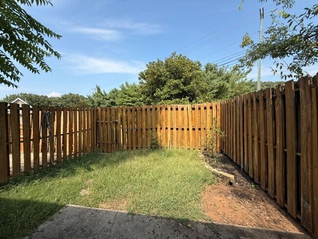 Building Photo - 5003 Trace Manor Ln