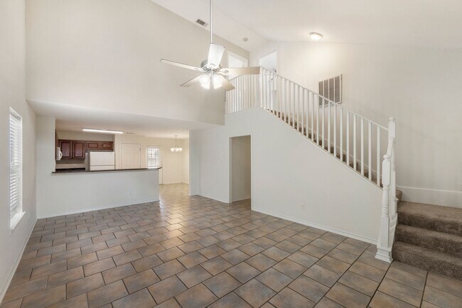 Building Photo - Available August 2026! 4 Bed/4 Bath Less than 2 Miles From A&M!