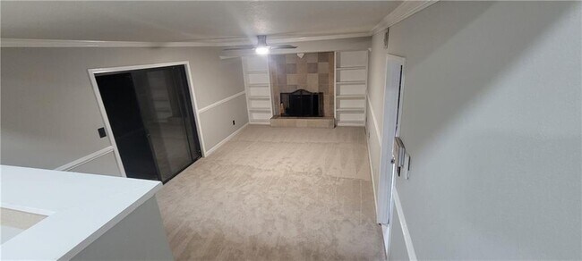 Building Photo - 2035 Northland Dr NW