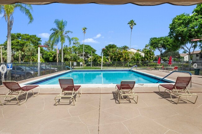 Building Photo - 7698 Tahiti Ln