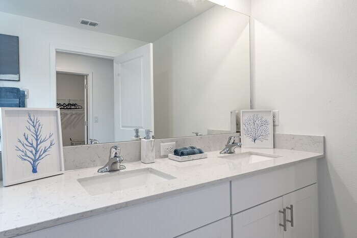 Building Photo - 5078 Capri Hbr Dr