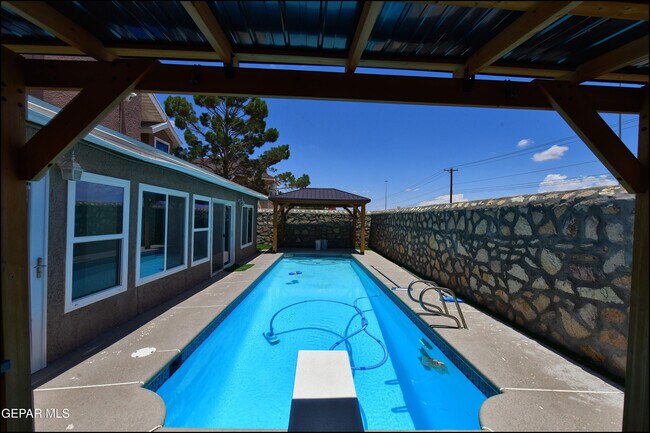 Building Photo - 1744 Gambel Quail Dr