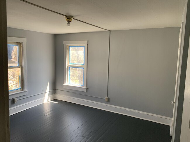 Building Photo - 111 N Kentucky Ave