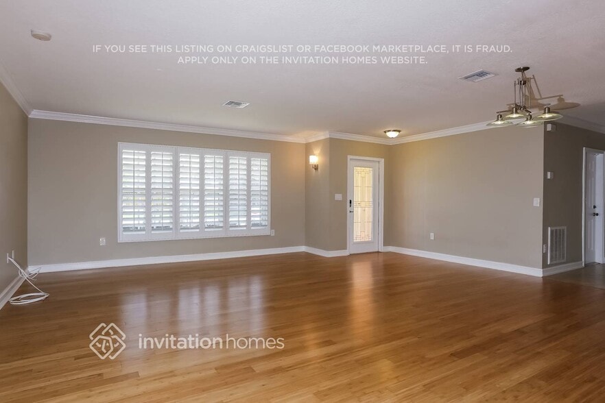 Building Photo - 835 NW 7th St