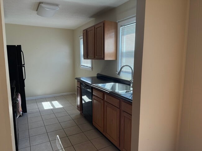 Building Photo - 246 Osage Ct