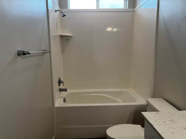 Building Photo - Absolutely STUNNING Townhome!!!