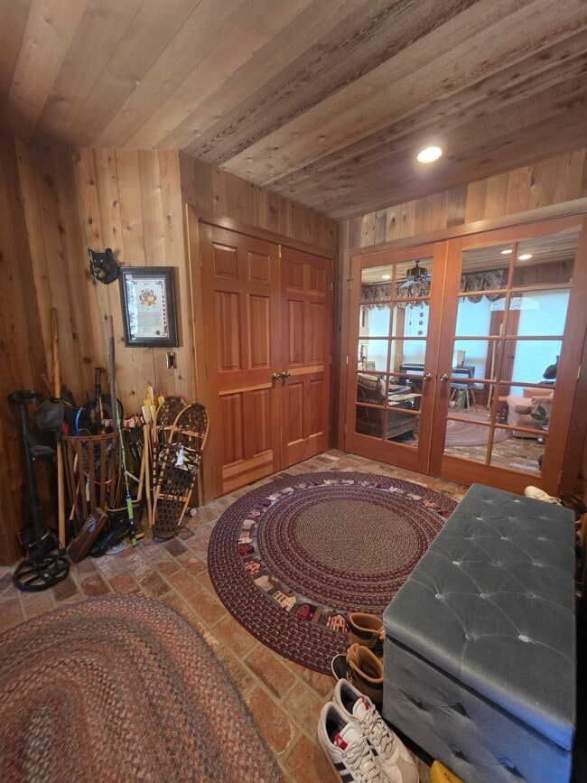 Building Photo - 1921 Bernina Dr