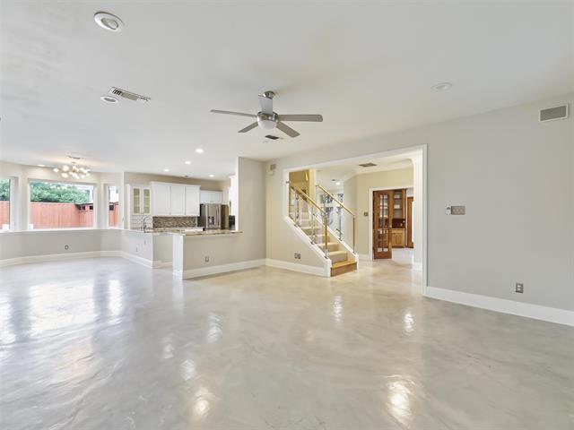 Building Photo - 2141 Ironside Dr