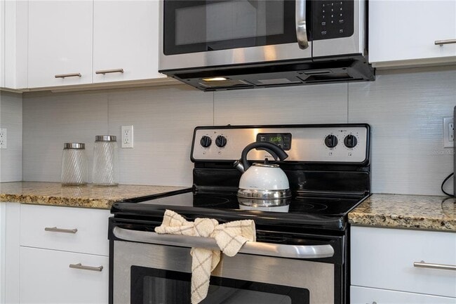 Building Photo - 1615 Retreat Cir