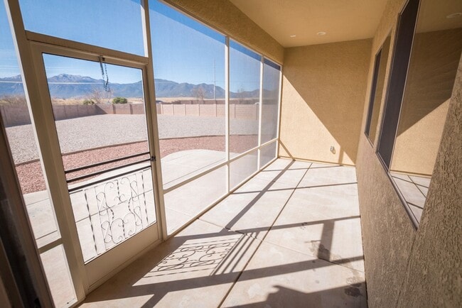 Building Photo - Beautiful Custom Home with 4 Bedrooms, 2 Bath, 3 Car Garage, Central A/C