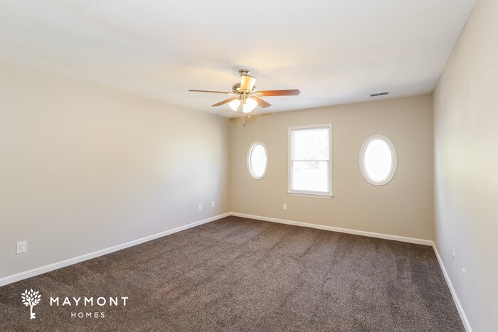 Building Photo - 2323 Casaba Dr