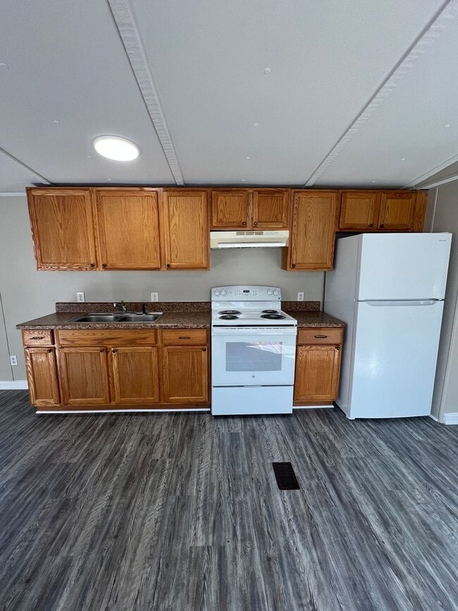 Building Photo - Waxhaw 2 bed / 2 bath home FOR RENT