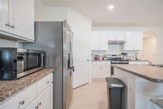 Building Photo - 1126 Chichester Ct