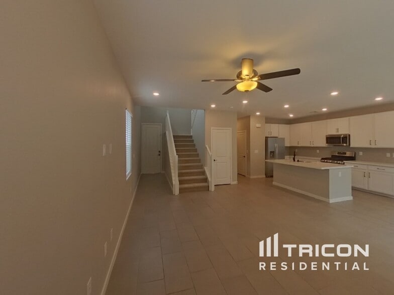 Building Photo - 6743 Palmer Crst St