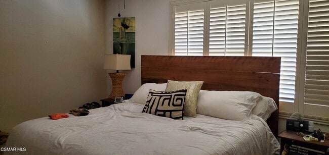 Building Photo - 1792 E Avenida De Las Flores