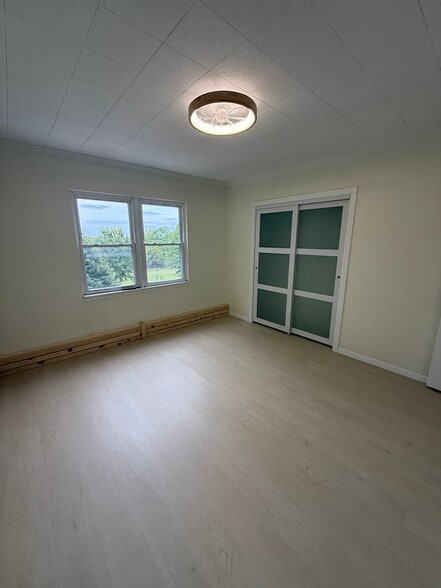 Building Photo - 1398 Sleepy Hollow Rd