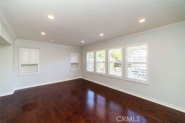 Building Photo - 7 Camellia