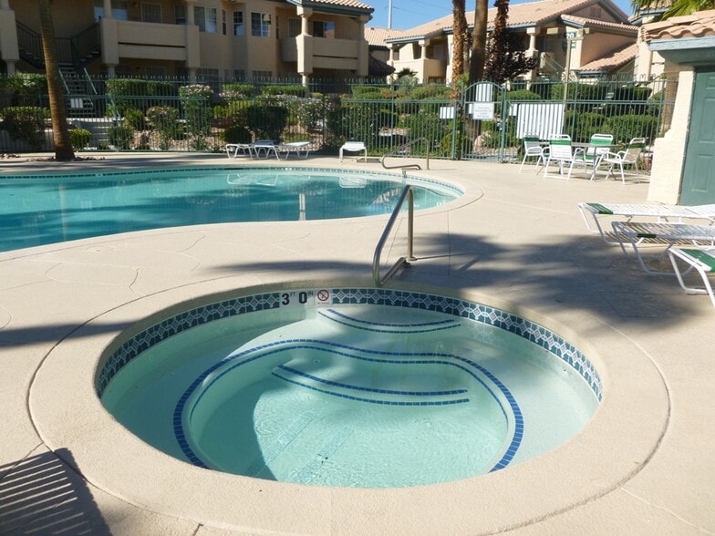 Building Photo - 8410 Eldora Ave