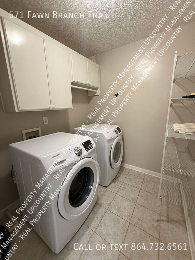 Building Photo - 571 Fawn Branch Trail