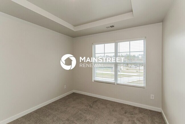 Building Photo - 3 Bedroom Pet-Friendly Home in McCalla, AL with Main Street Renewal