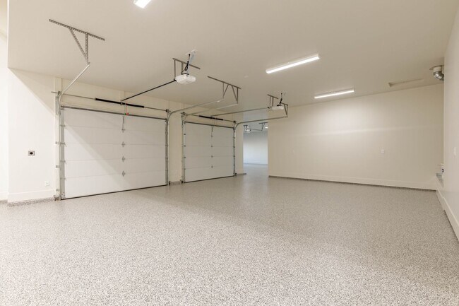 Building Photo - Gorgeous Custom Single Story with RV Garage