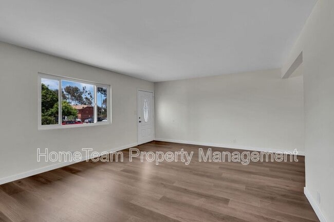 Building Photo - 4366 Hilltop Dr