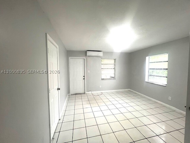 Building Photo - 504 N 57th Ave