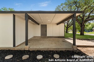 Building Photo - 4119 Tamarak Dr