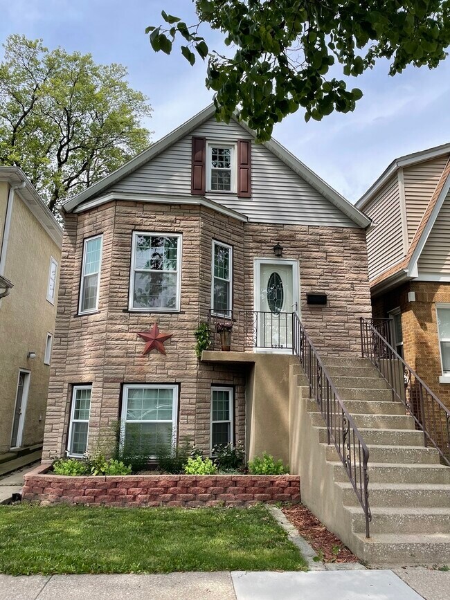 1238 Elmwood Ave 1238 Elmwood Ave Berwyn IL 60402 Apartment Finder