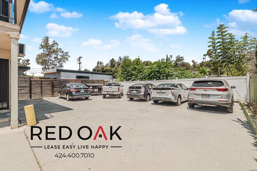 Building Photo - 1361 Yosemite Dr