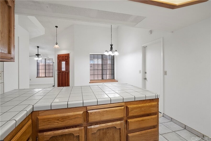 Building Photo - 9951 Pebble Beach Dr