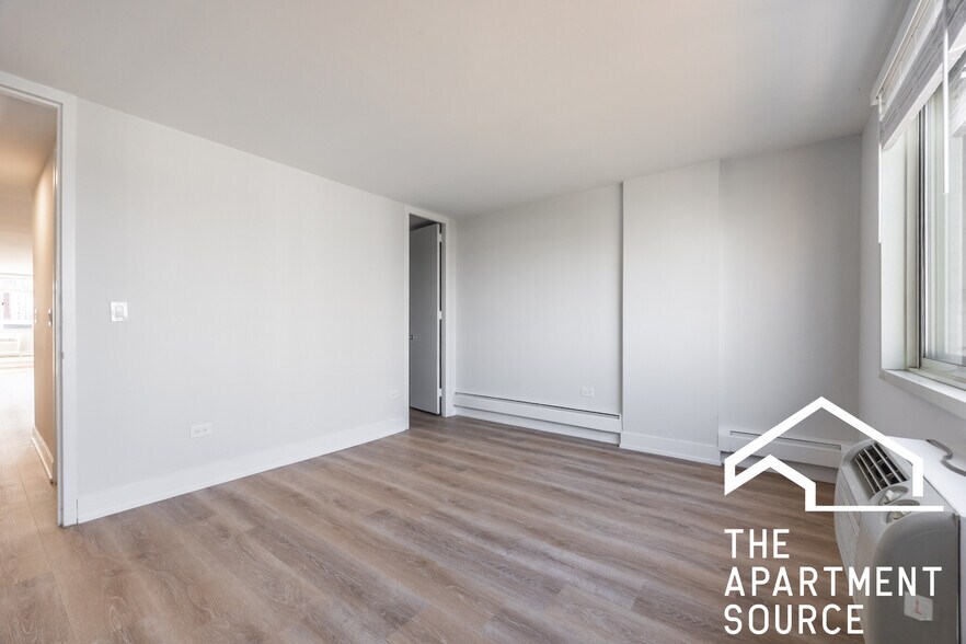 Building Photo - 1435 N Dearborn St