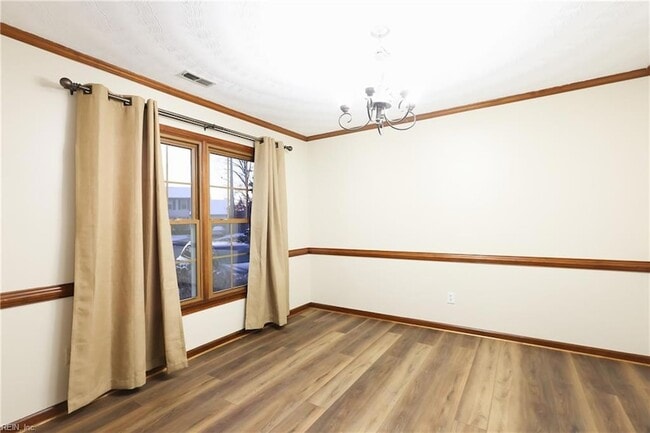 Building Photo - 1008 Hollins College Ct