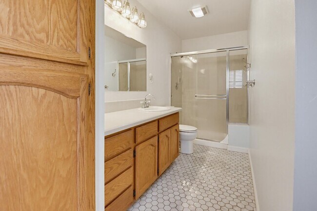 Building Photo - Beautifully Maintained Home in La Mesa — 3 Bed / 2 Bath | 1,600 Sq Ft