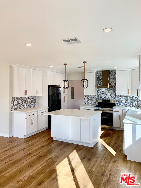 Building Photo - 16230 Gramercy Pl