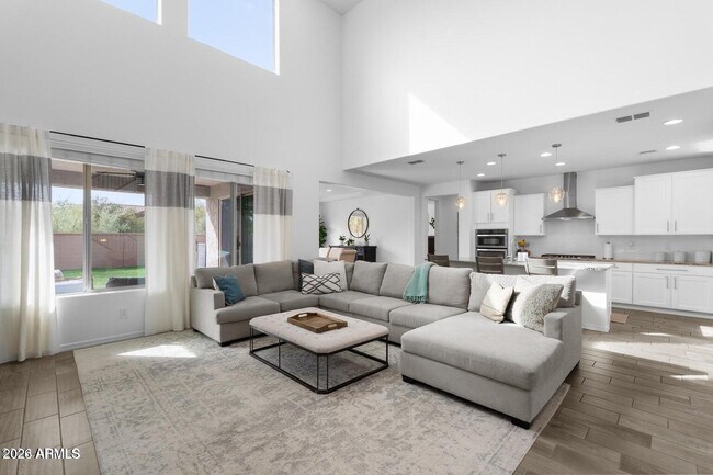 Building Photo - 4433 E Cordia Ln