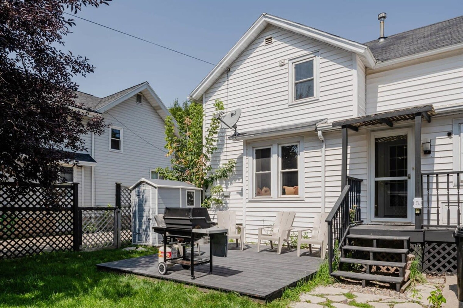 Building Photo - 839 E Franklin St